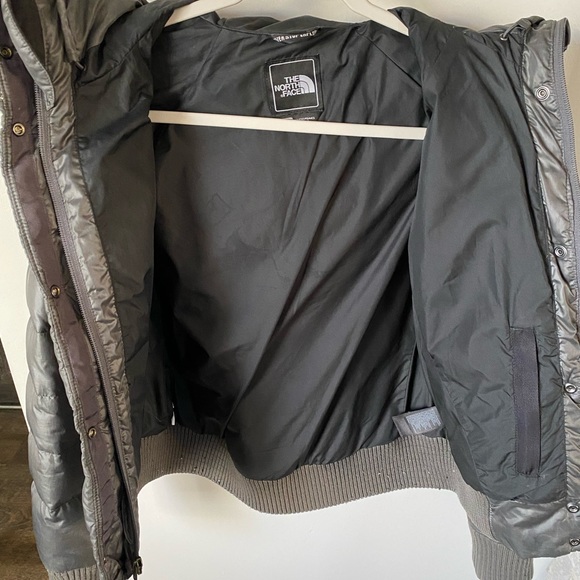 The North Face waisted puffer coat - Picture 3 of 3